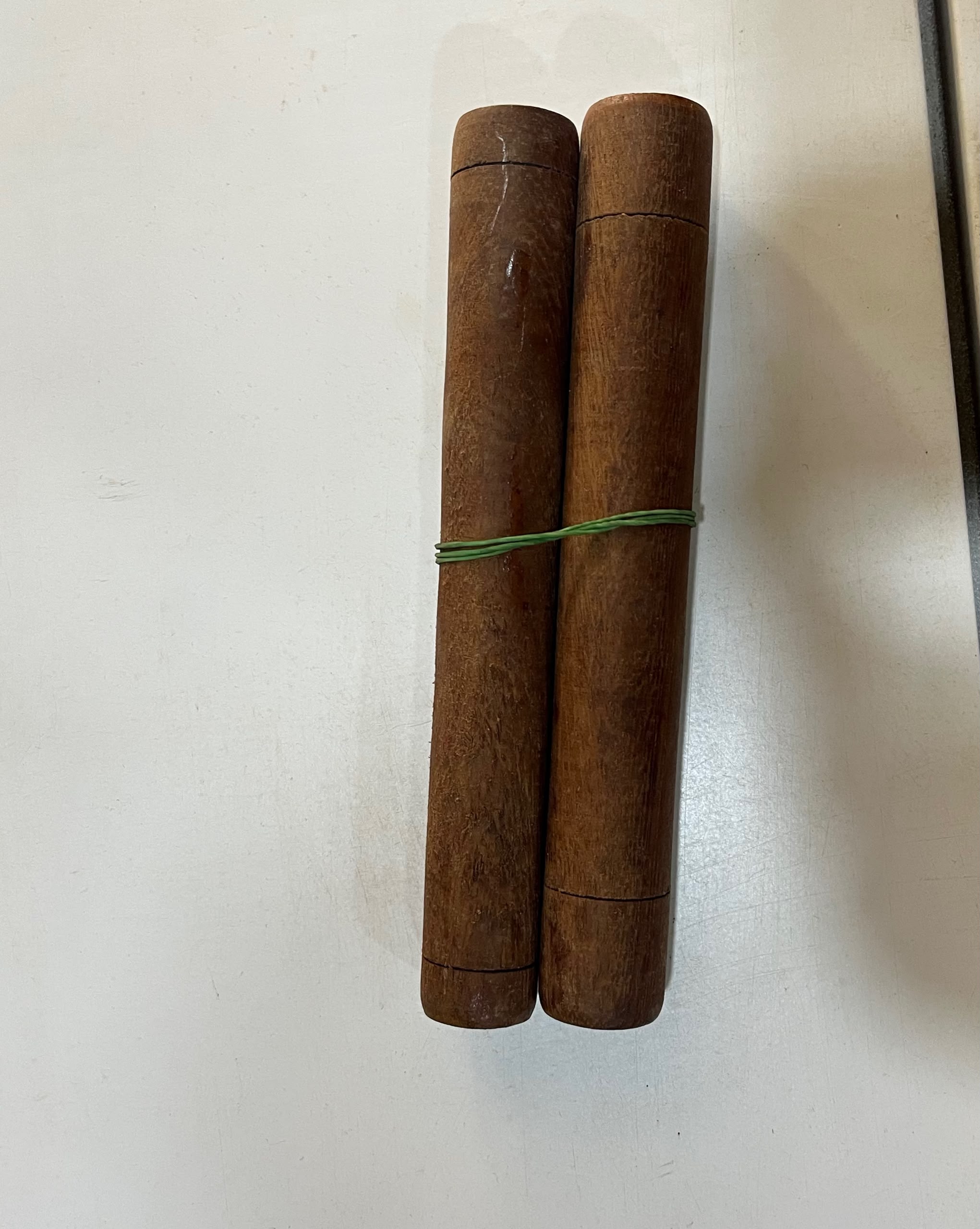 Claves